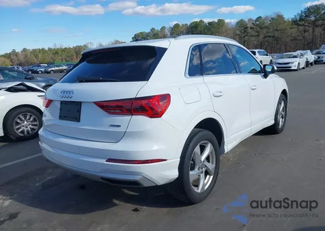 2020 Audi Q3 Premium Plus 45 Tfsi Quattro Tiptronic z USA, uszkodzony, nr VIN WA1BECF33L1111616